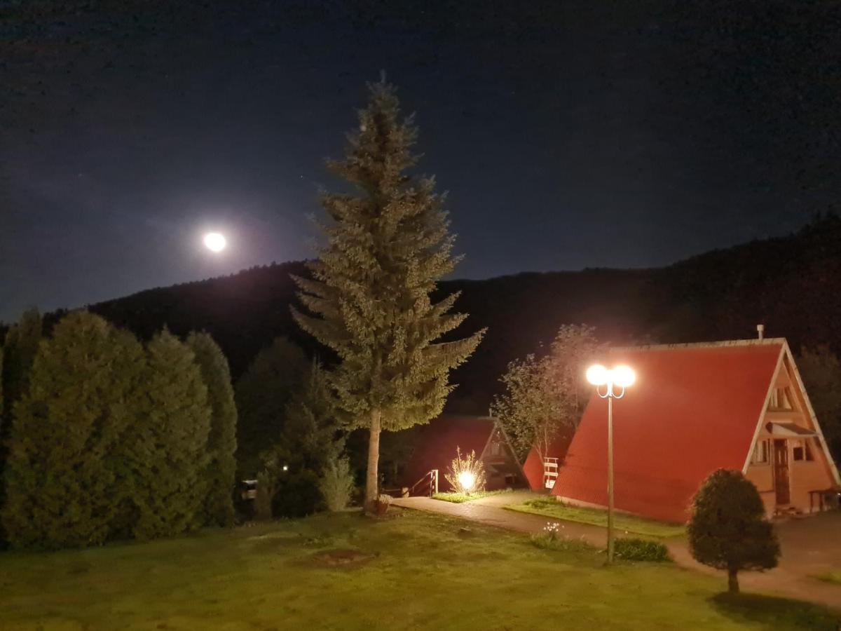 Perelka Bieszczady Domki チスナ エクステリア 写真